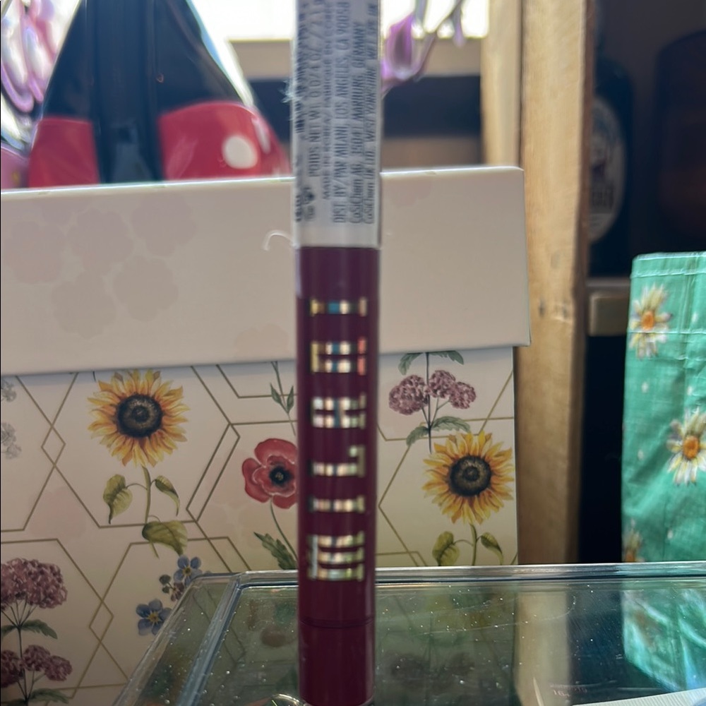 Milani Lip plumping gloss